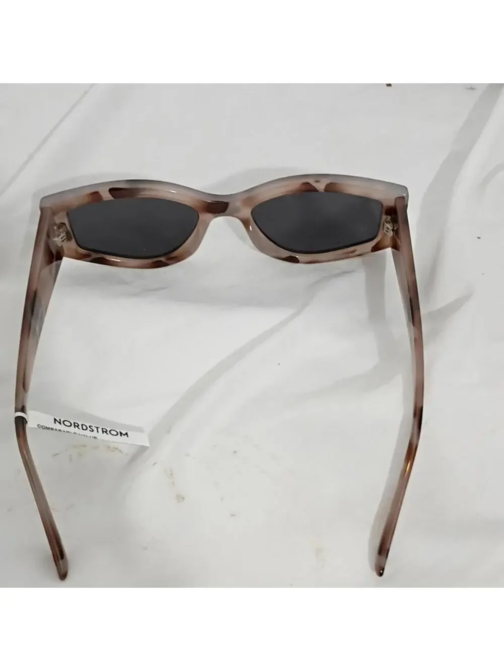 NWT Diff Kai Cream Tortoise Grey Sunglasses Case Included
